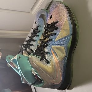Nike LeBron X Re-Entry
